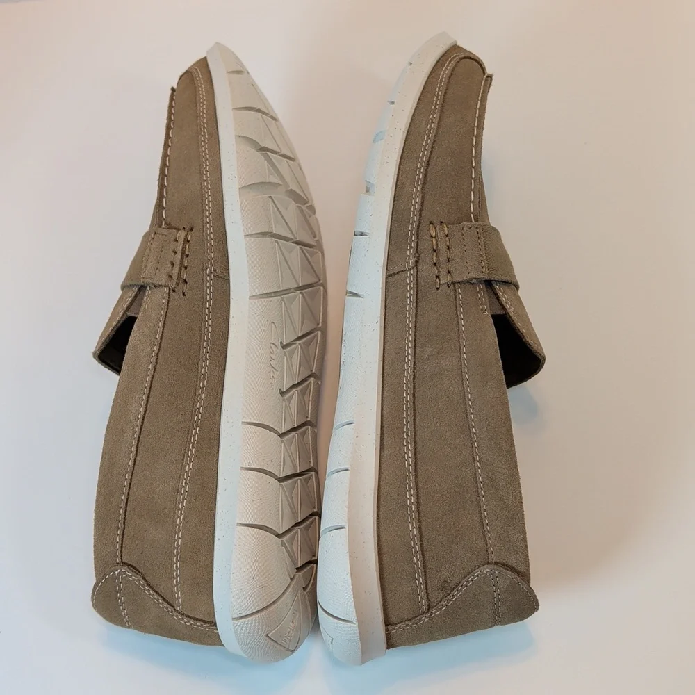 Clarks Men's Flexway Band Sand Suede Slip On Loafers Size 9.5